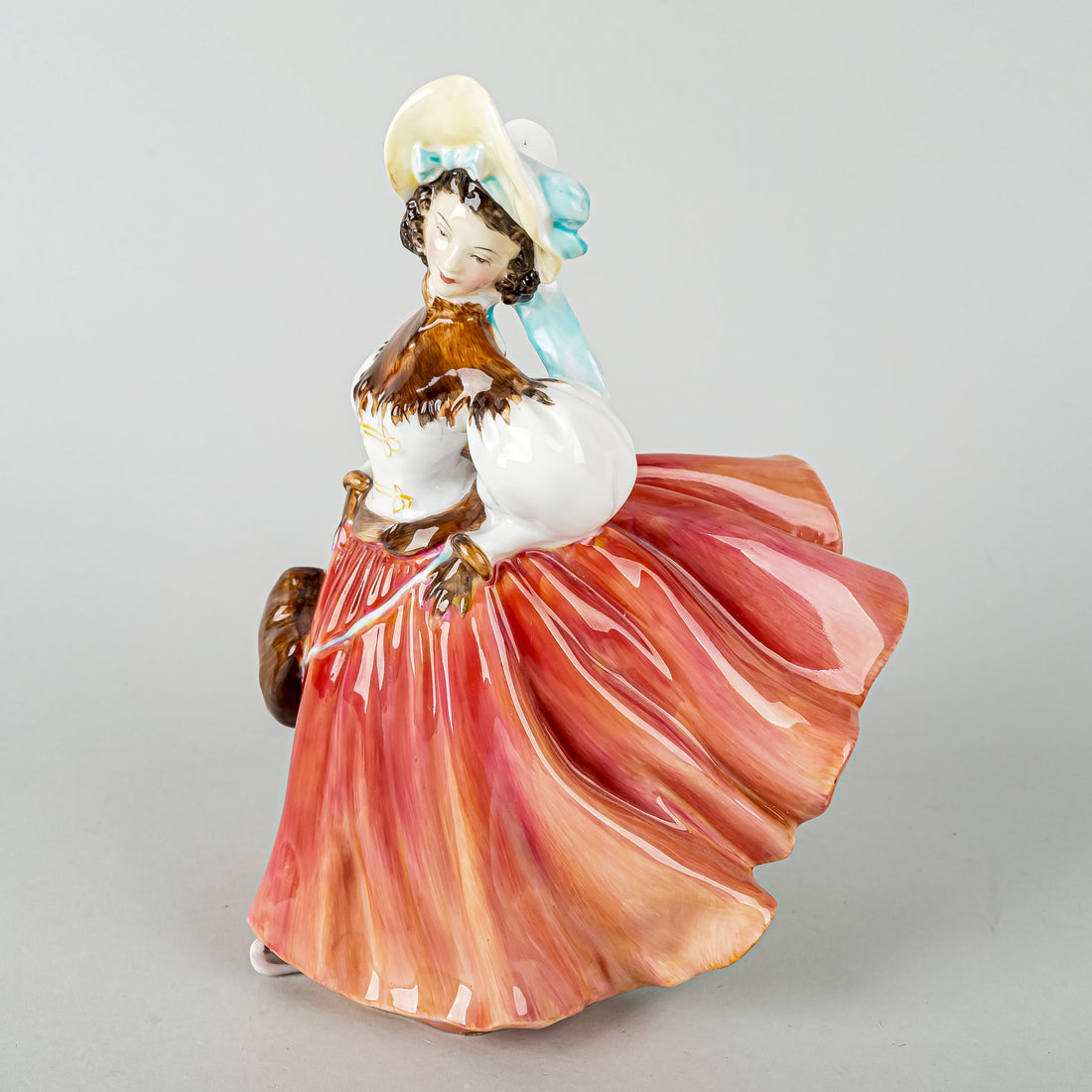 ROYAL DOULTON Figurine The Skater HN 2117