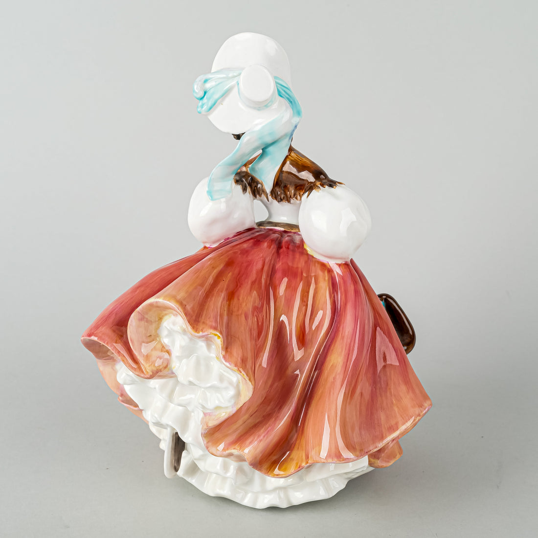 ROYAL DOULTON Figurine The Skater HN 2117