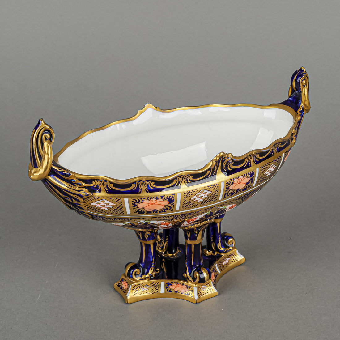 ROYAL CROWN DERBY Old Imari 1128 Oval Pedestal Dish 1575