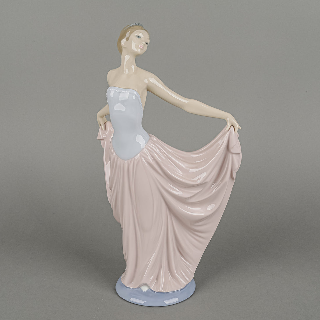LLADRO Figurine Dancer 5050