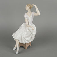 LLADRO Figurine Weary Ballerina 5275