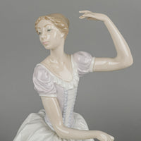 LLADRO Figurine Weary Ballerina 5275