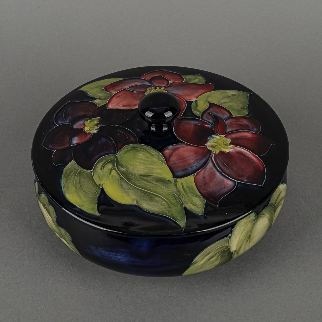 MOORCROFT Clematis Blue Ground Covered Bowl