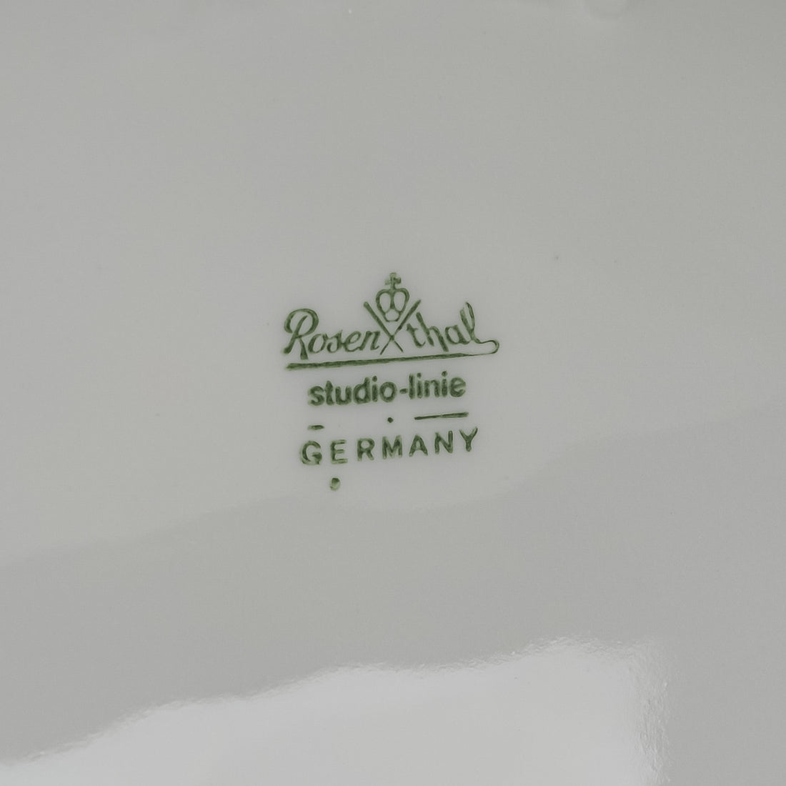 ROSENTHAL Hans T Baumann Gold On White Oval Vase 3085/28