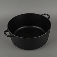 LE CREUSET Signature Cast Iron Round Covered Dutch Oven