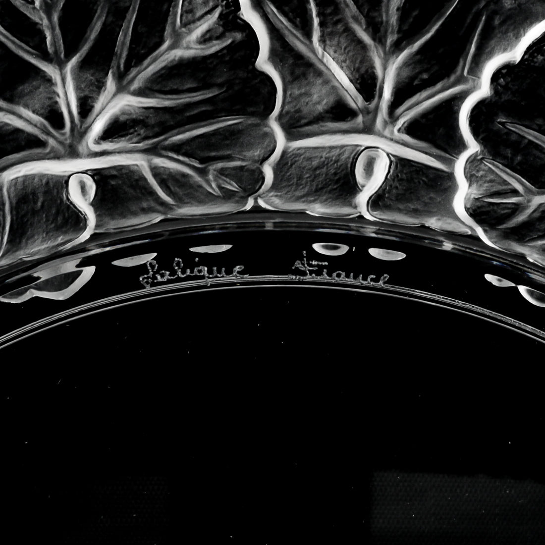 LALIQUE Honfleur/Geranium Salad Plate