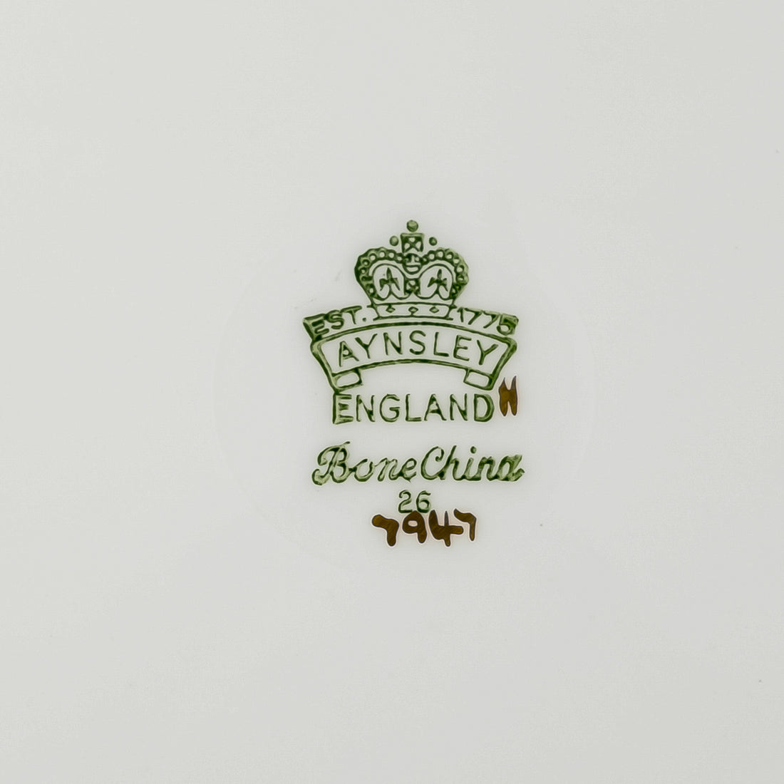 AYNSLEY Elizabeth 7947 Scalloped Edge 11 Place Settings Plus Extras