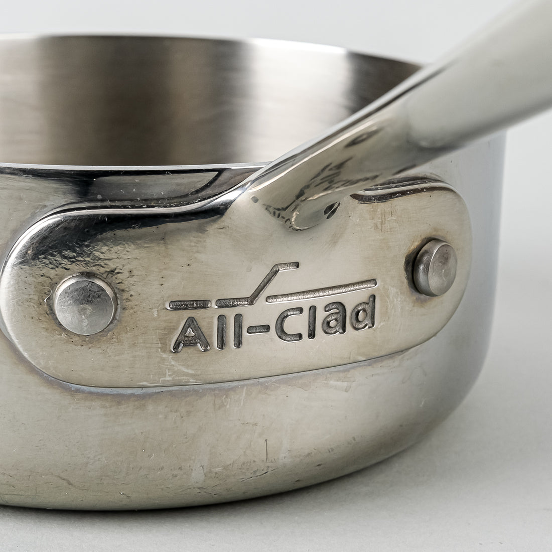 ALL CLAD D3 Stainless Steel Lidded Sauce Pan