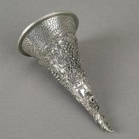 ROYAL SELANGOR Vinifera Bacchus Pewter Wine Funnel 014577R
