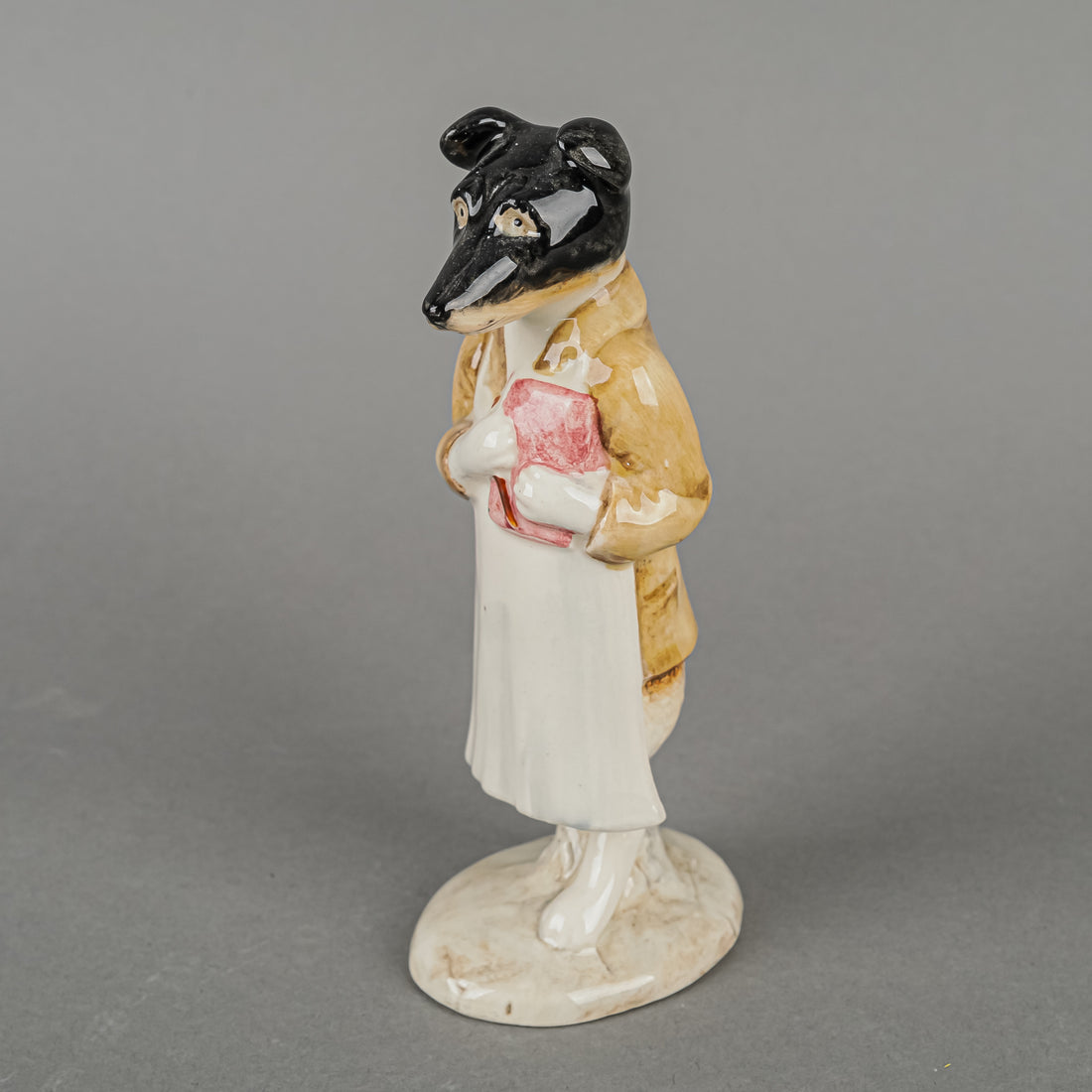 BESWICK Beatrix Potter Figurine Pickles 2334