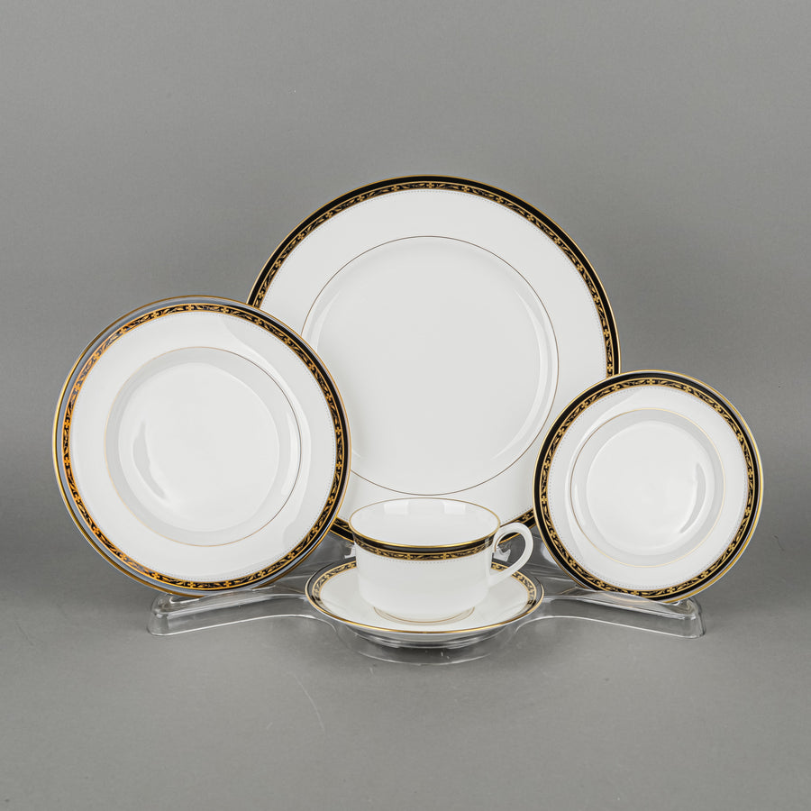 ROYAL WORCESTER Odette 8 Place Settings