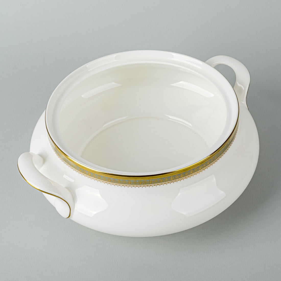 ROYAL DOULTON Clarendon H4993 Covered Serving Dish