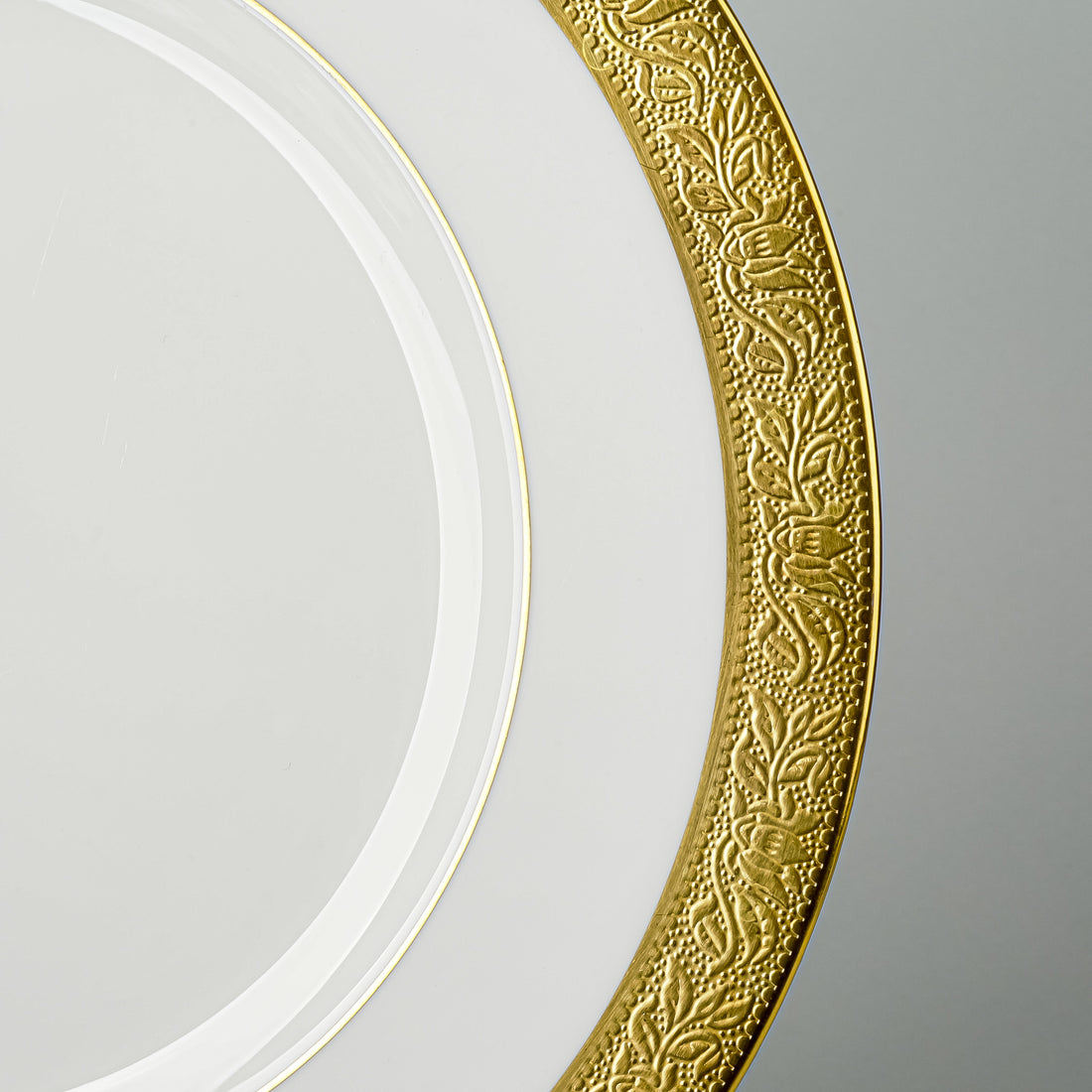 WEDGWOOD Ascot 70 Pieces