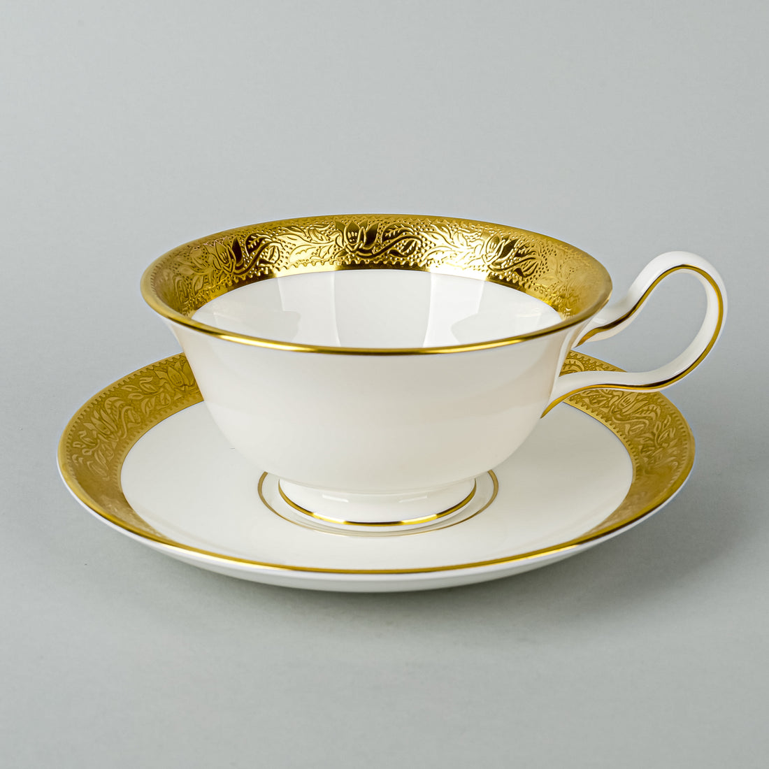 WEDGWOOD Ascot 70 Pieces