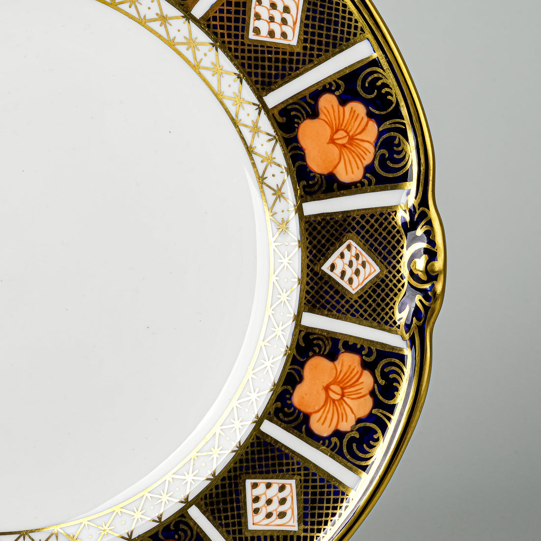 ROYAL CROWN DERBY Imari 9011 15 Pieces