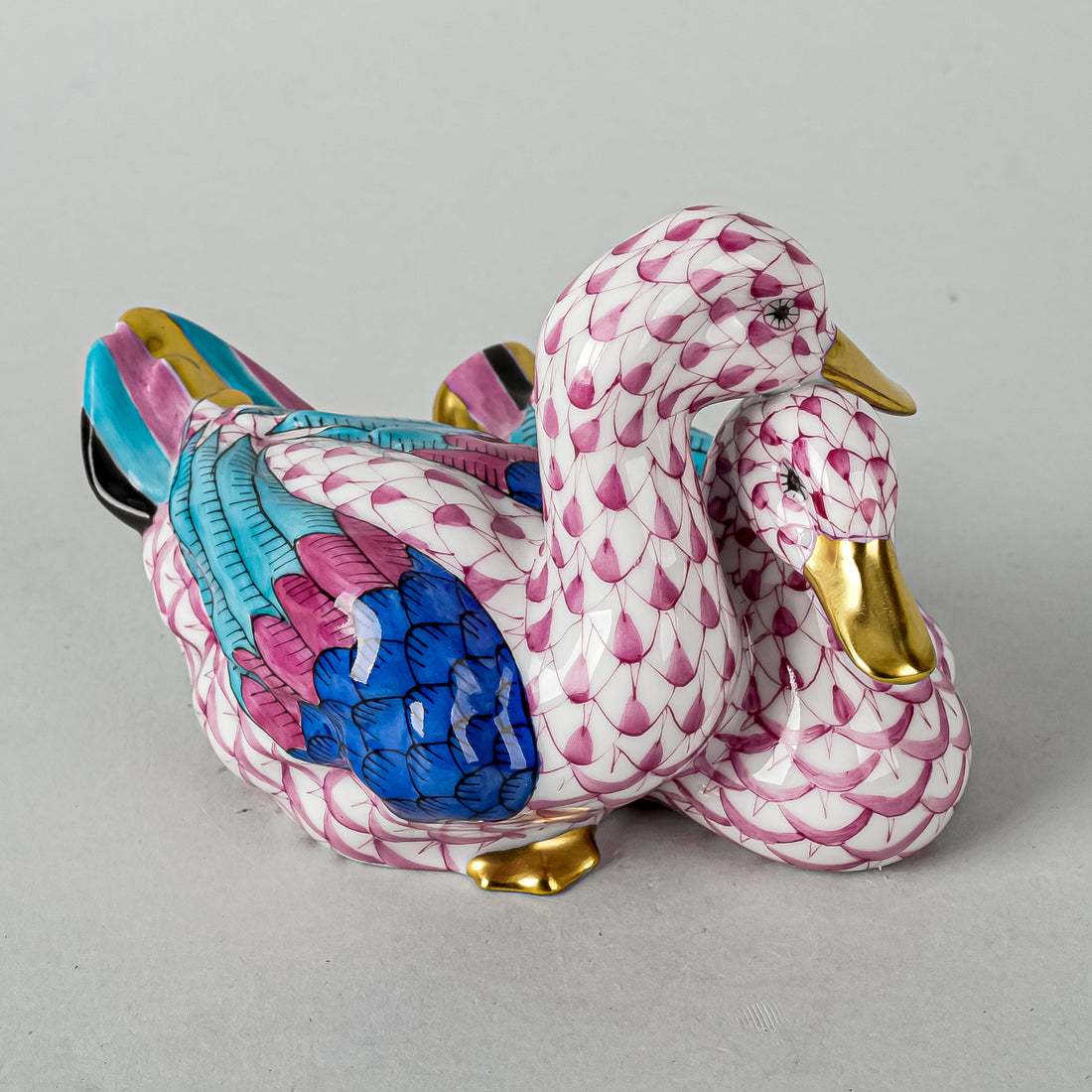 HEREND Figurine Pair Of Ducks 5036 Fishnet Pink