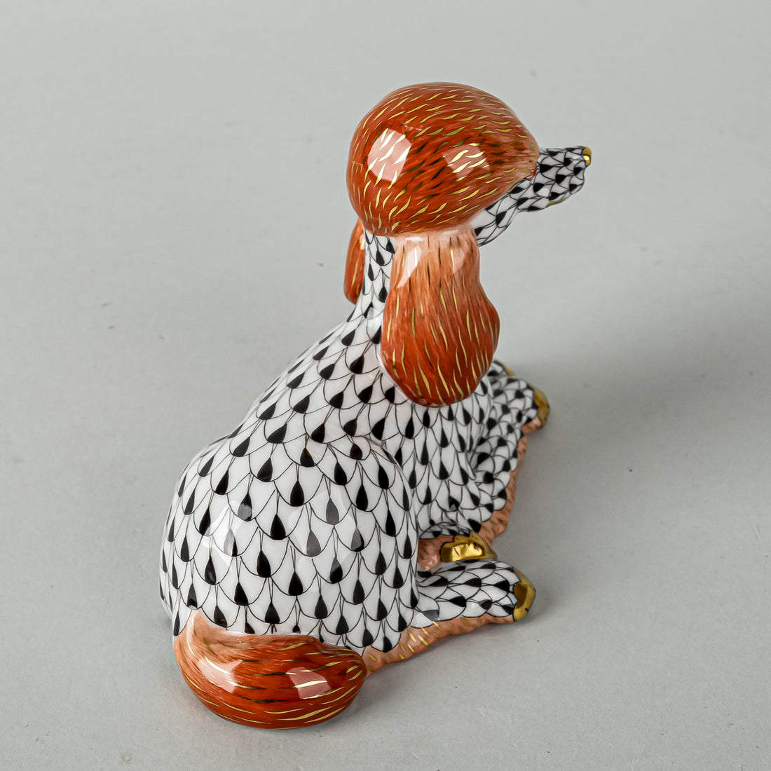 HEREND Figurine Poodle Lying Down 15608 Fishnet Black