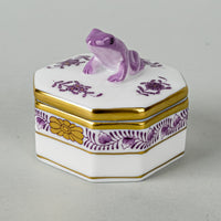 HEREND Chinese Bouquet Purple Bonbonnier Frog Knob 6105