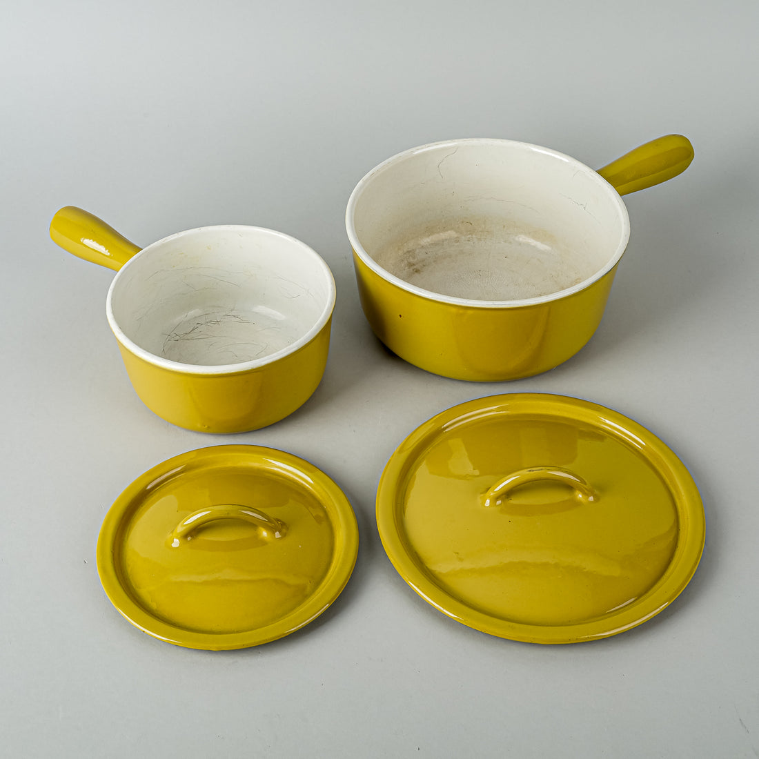 FE BELGIUM Descoware Yellow Enamel Cast Iron Sauce Pans Set of 2 - 4 Pieces