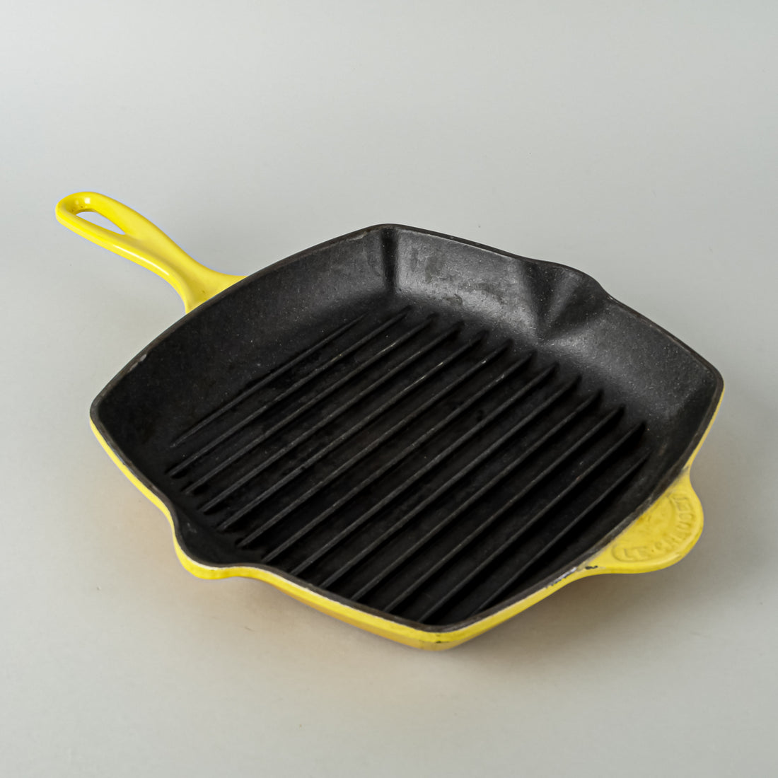 LE CREUSET Enamel Cast Iron Square Skillet Grill Pan 26 - Yellow