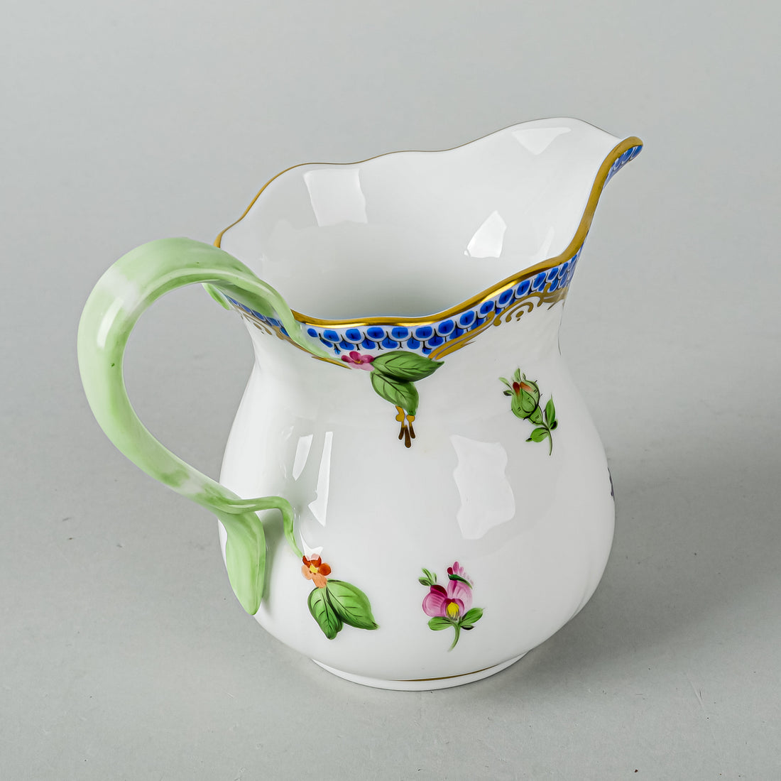 HEREND Printemps Fish Scale Creamer 1643