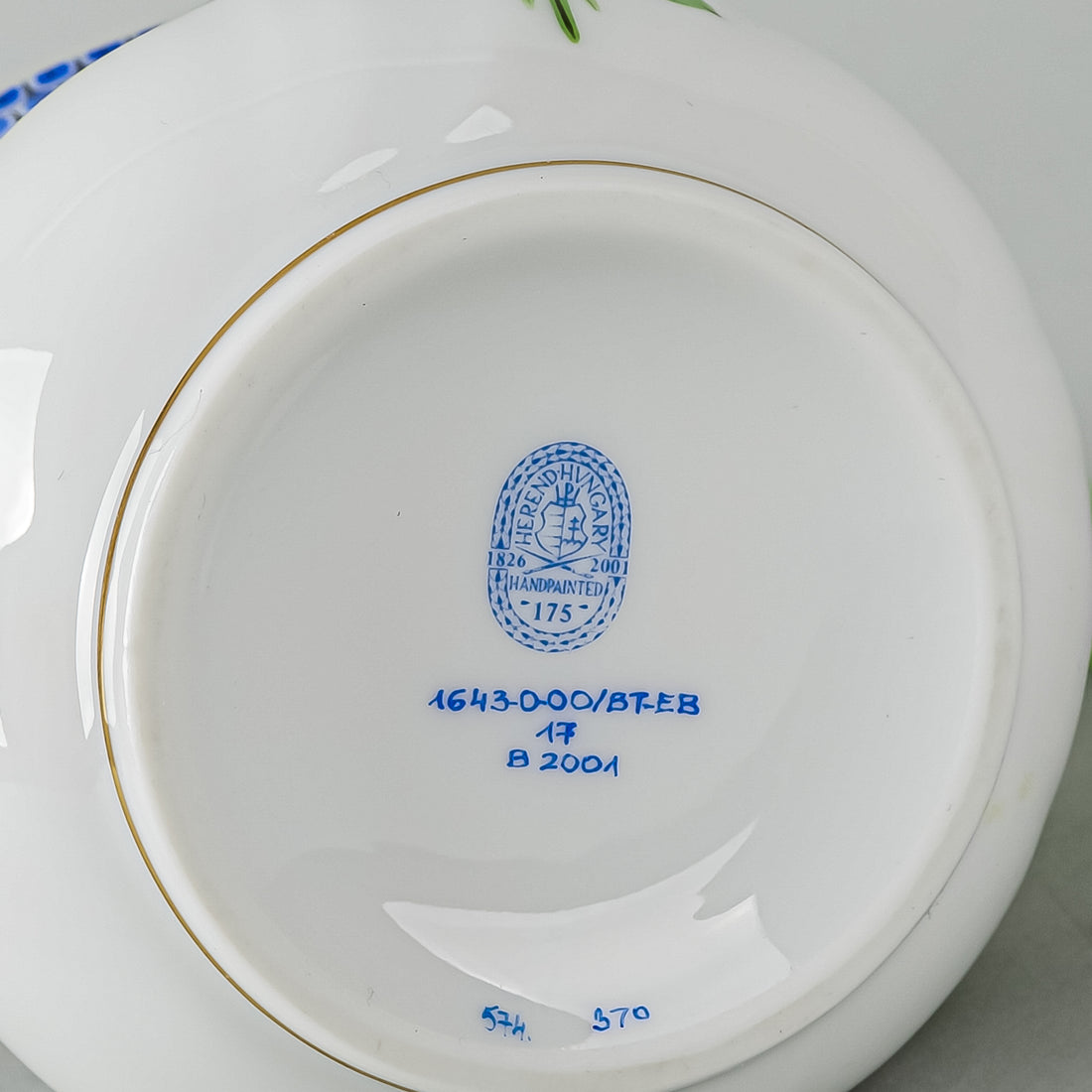 HEREND Printemps Fish Scale Creamer 1643