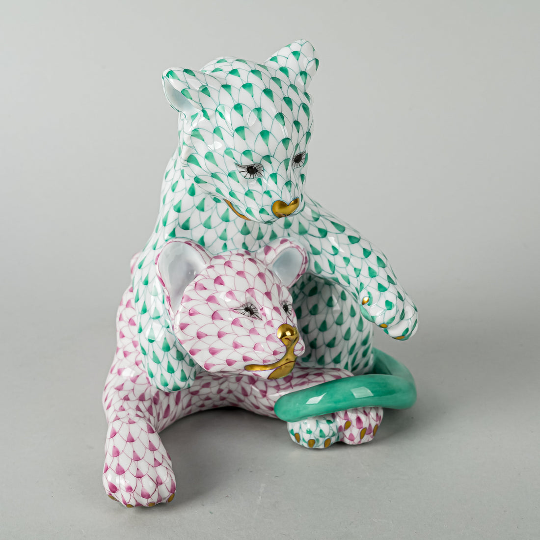 HEREND Figurine Lion Cubs 15358 Fishnet Green And Pink