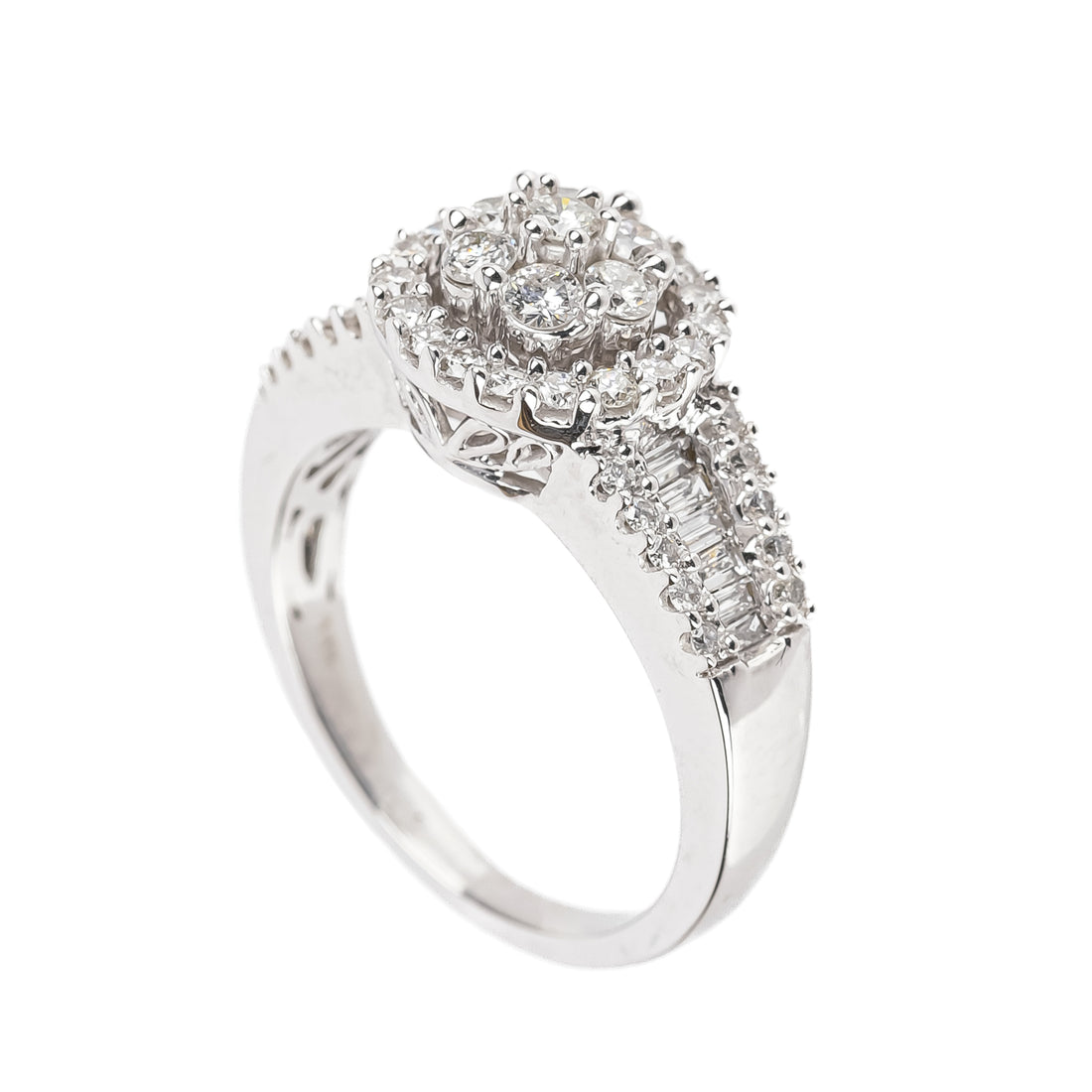 14K White Gold Baguette And Brilliant Diamond Ring