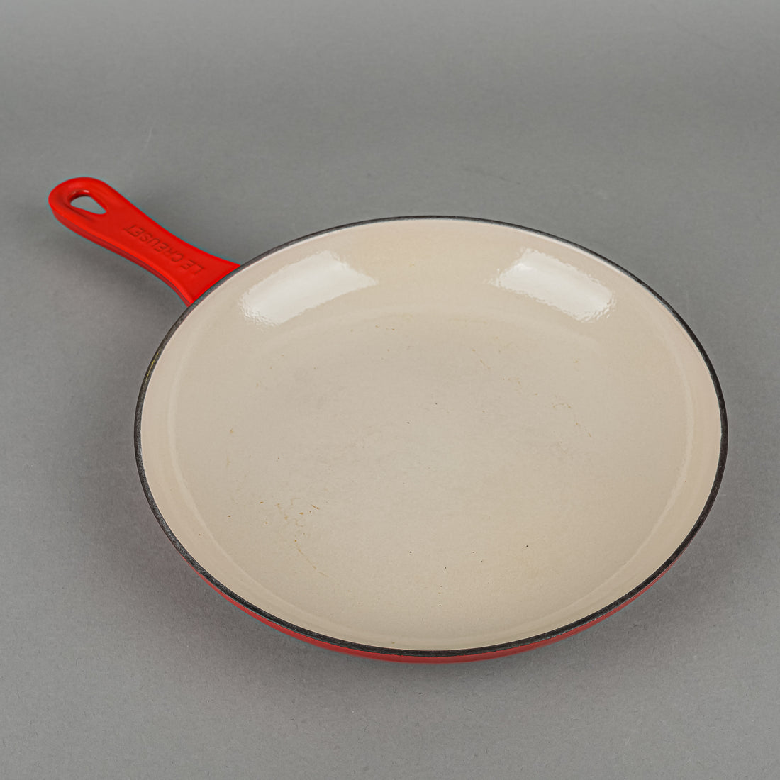 LE CREUSET Enamel Cast Iron Skillet 25cm
