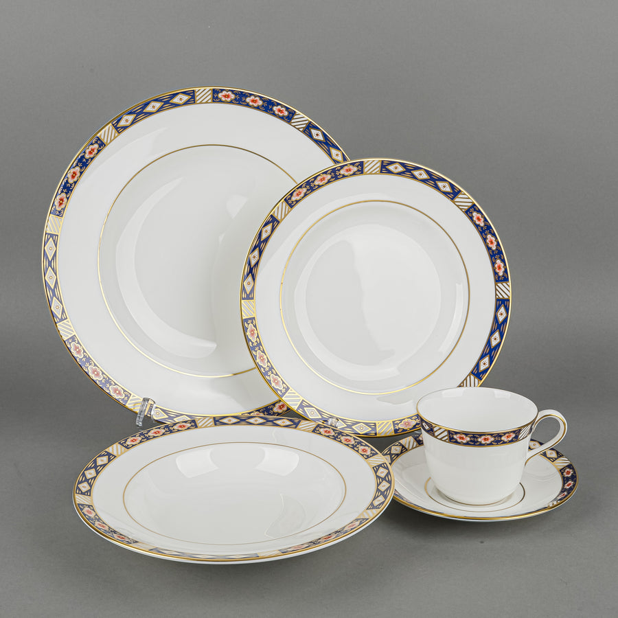 ROYAL CROWN DERBY Kedleston A1315 40 Pieces