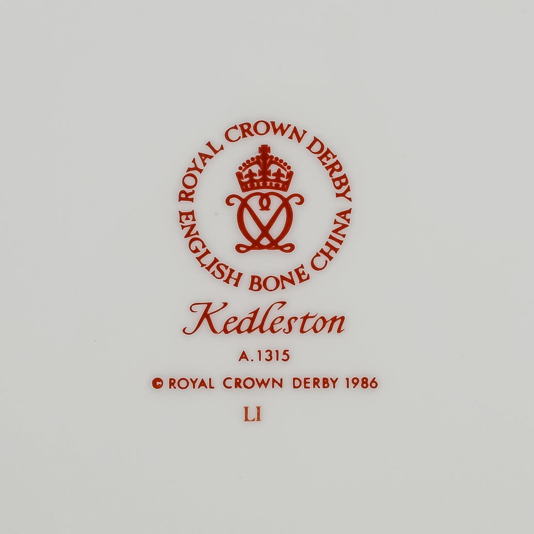 ROYAL CROWN DERBY Kedleston A1315 40 Pieces