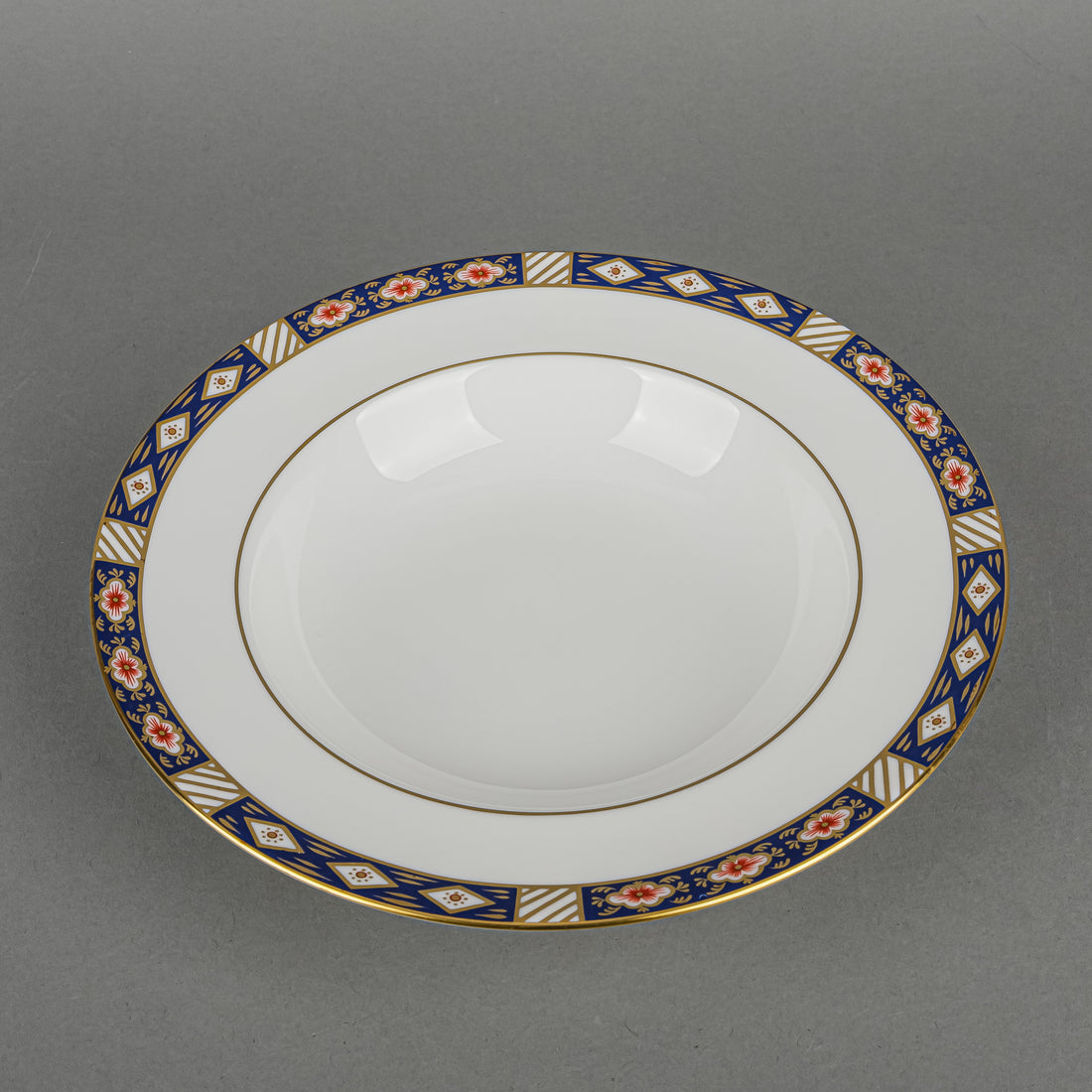ROYAL CROWN DERBY Kedleston A1315 Soup Plates Set Of 7
