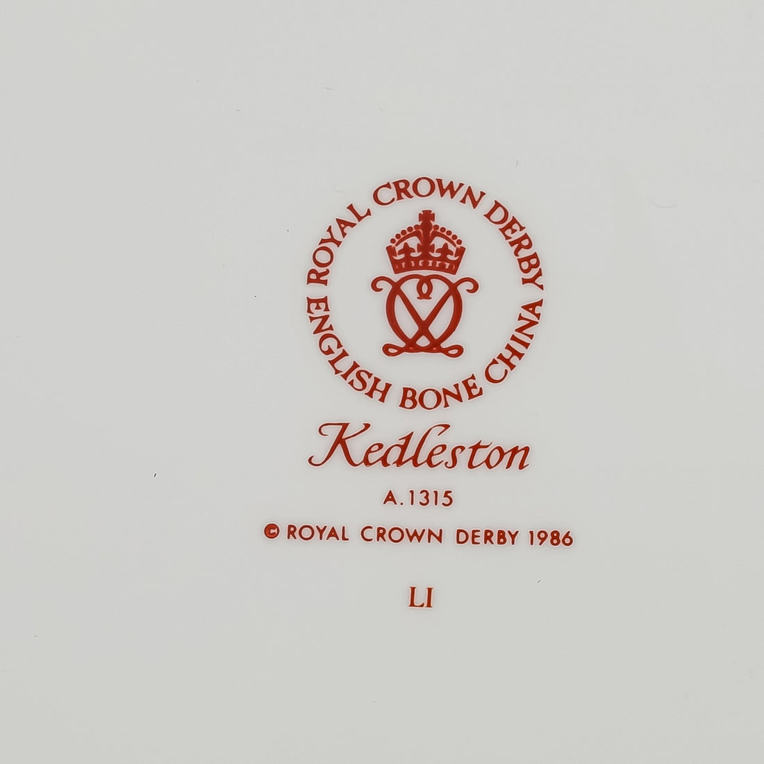 ROYAL CROWN DERBY  Kedleston A1315 Platter