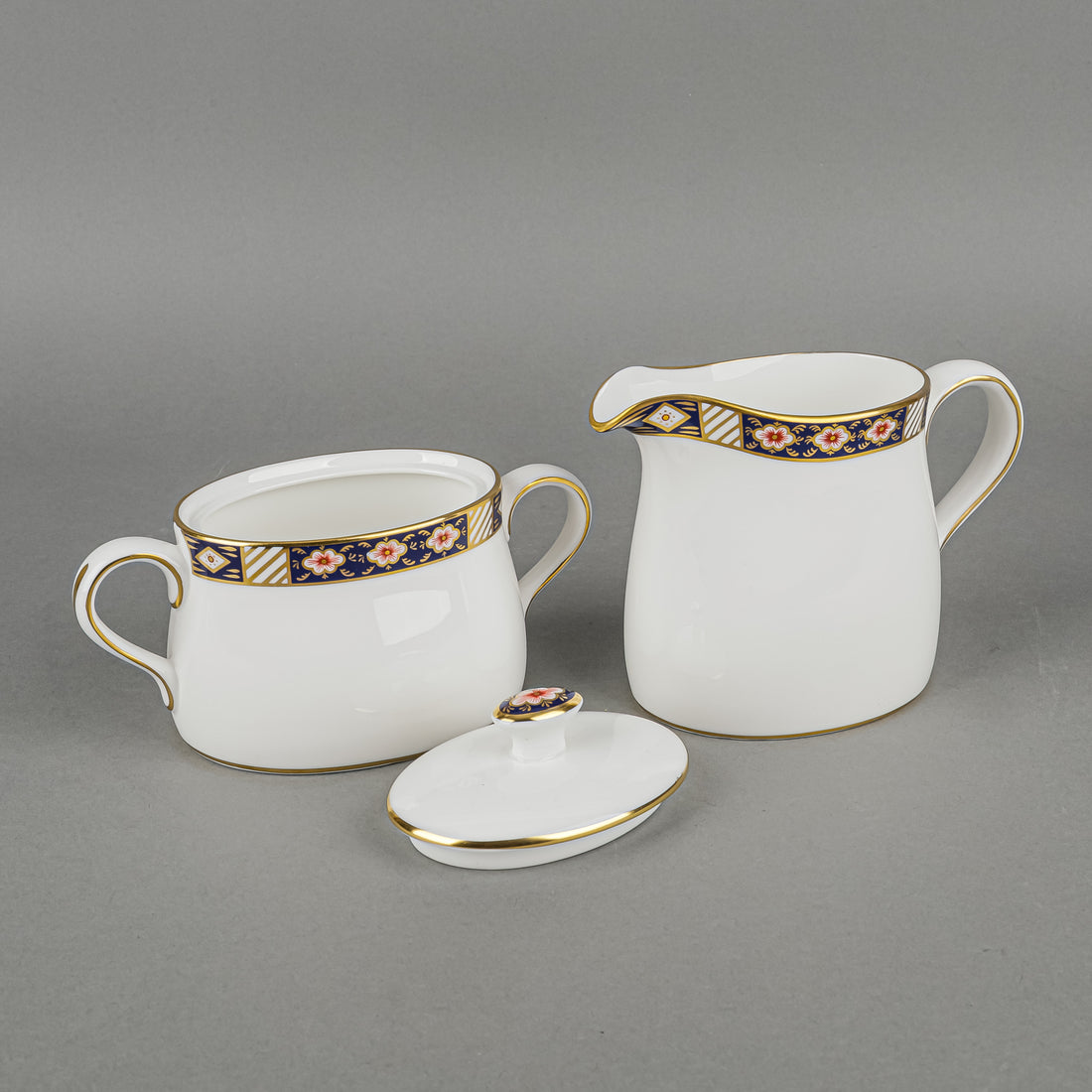 ROYAL CROWN DERBY Kedleston A1315 Tea Service 5 Pieces