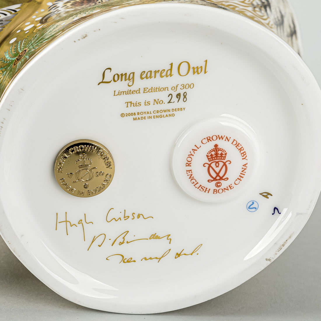 ROYAL CROWN DERBY Prestige Paperweight Long Eared Owl
