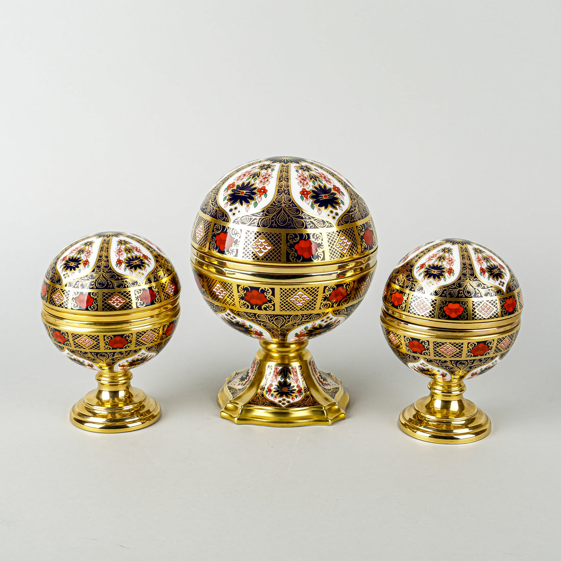 ROYAL CROWN DERBY Millennium Globe Set 3pcs