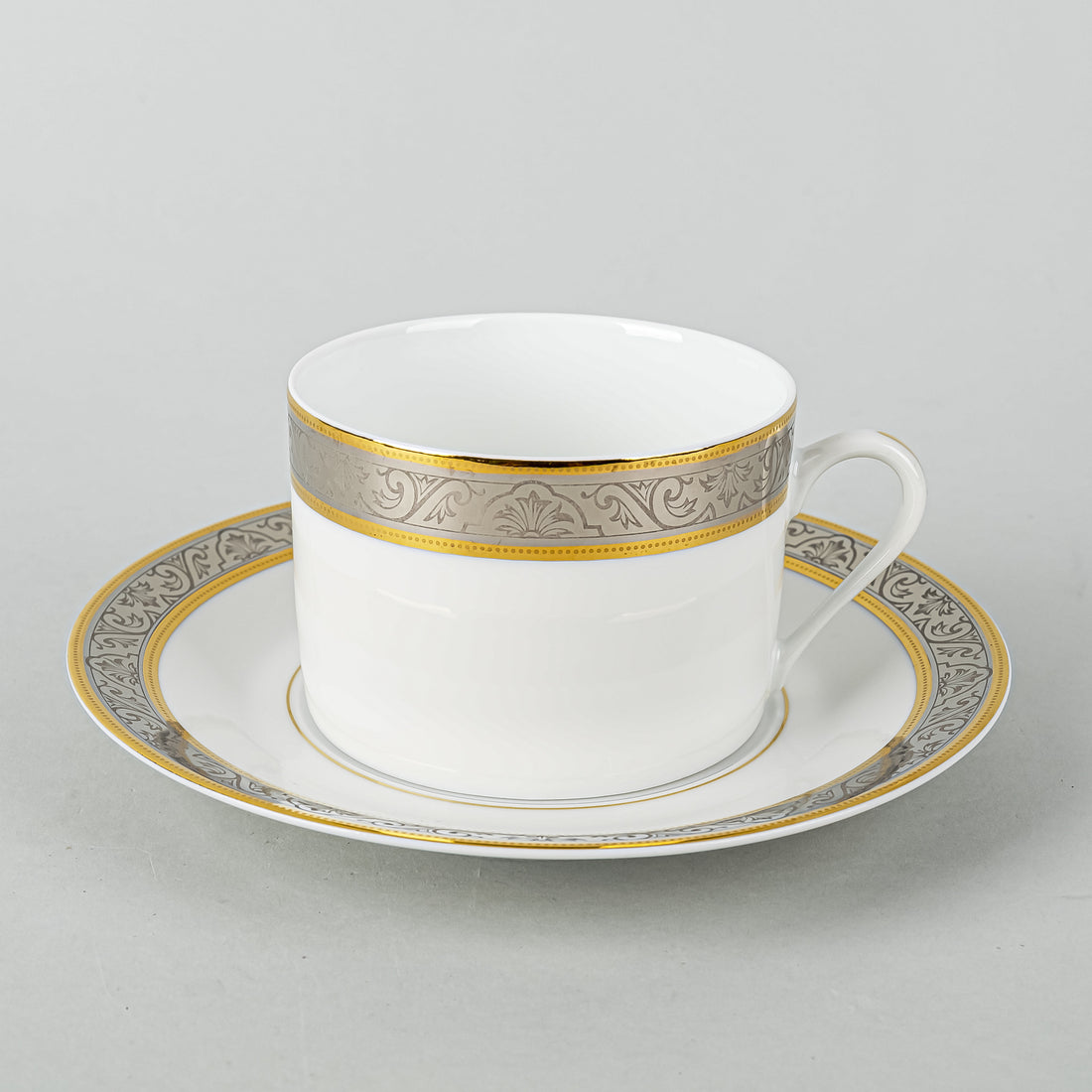 PHILIPPE DESHOULIERES Orleans 12 Place Settings Plus Extras