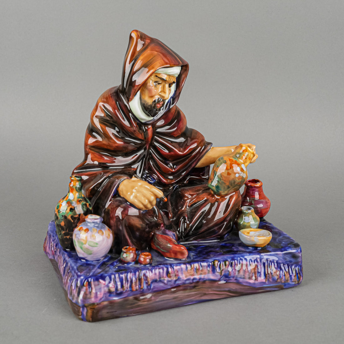 ROYAL DOULTON Figurine The Potter HN 1493