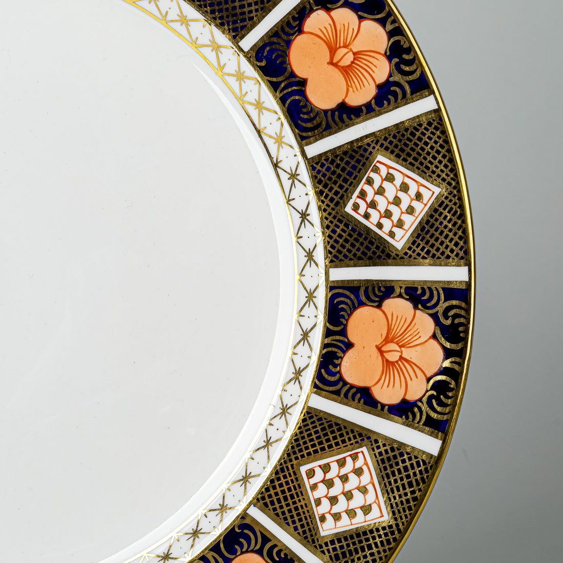 ROYAL CROWN DERBY Old Imari Border 8450 Luncheon Set 6 Place Settings Plus Extras