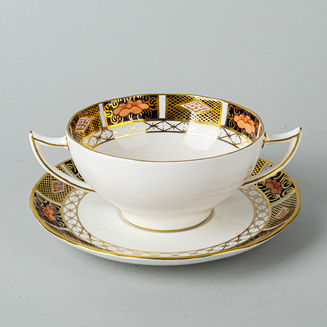 ROYAL CROWN DERBY Old Imari Border 8450 Luncheon Set 5 Place Settings Plus Extras