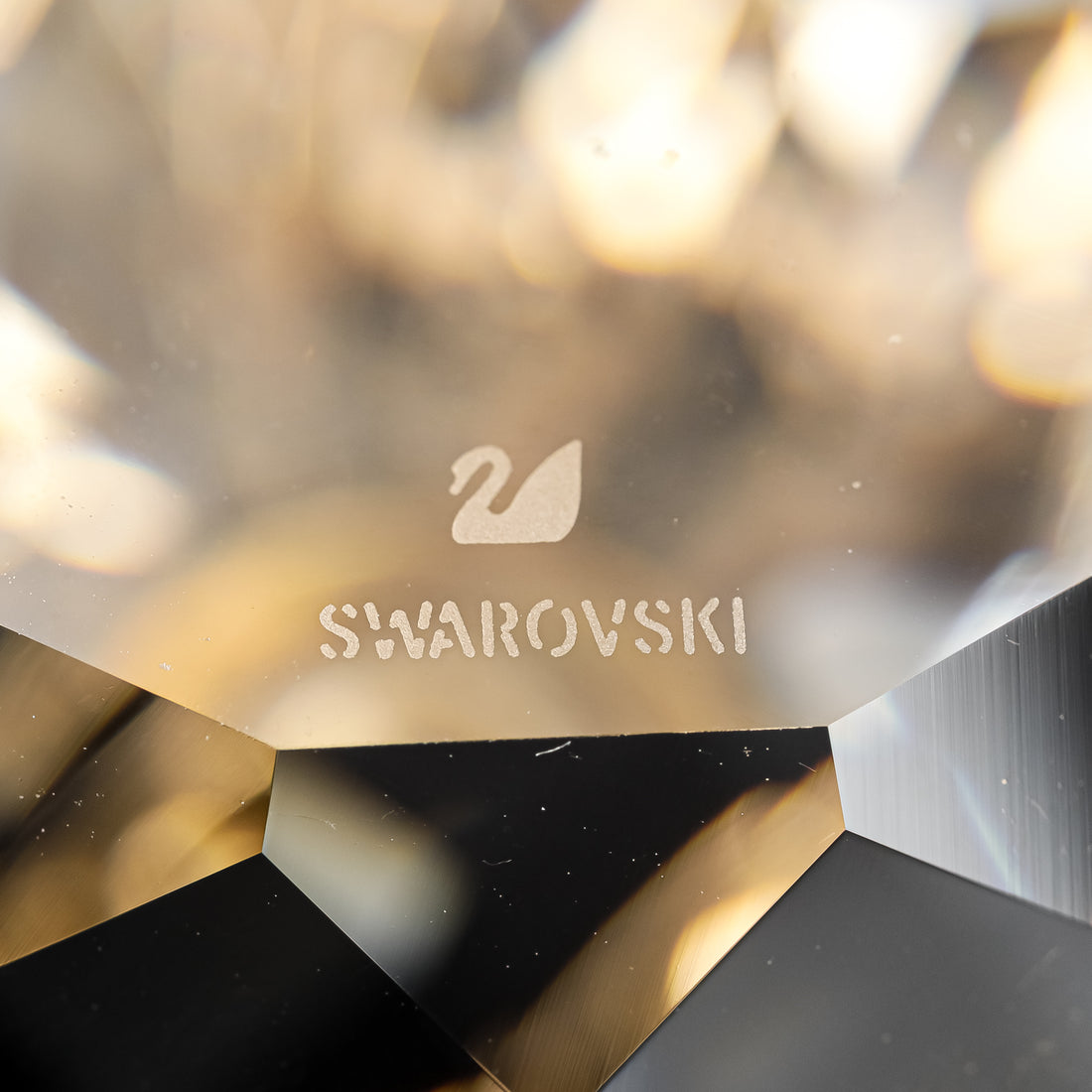 SWAROVSKI Pineapple Hammered Gold Leaves V3 010044