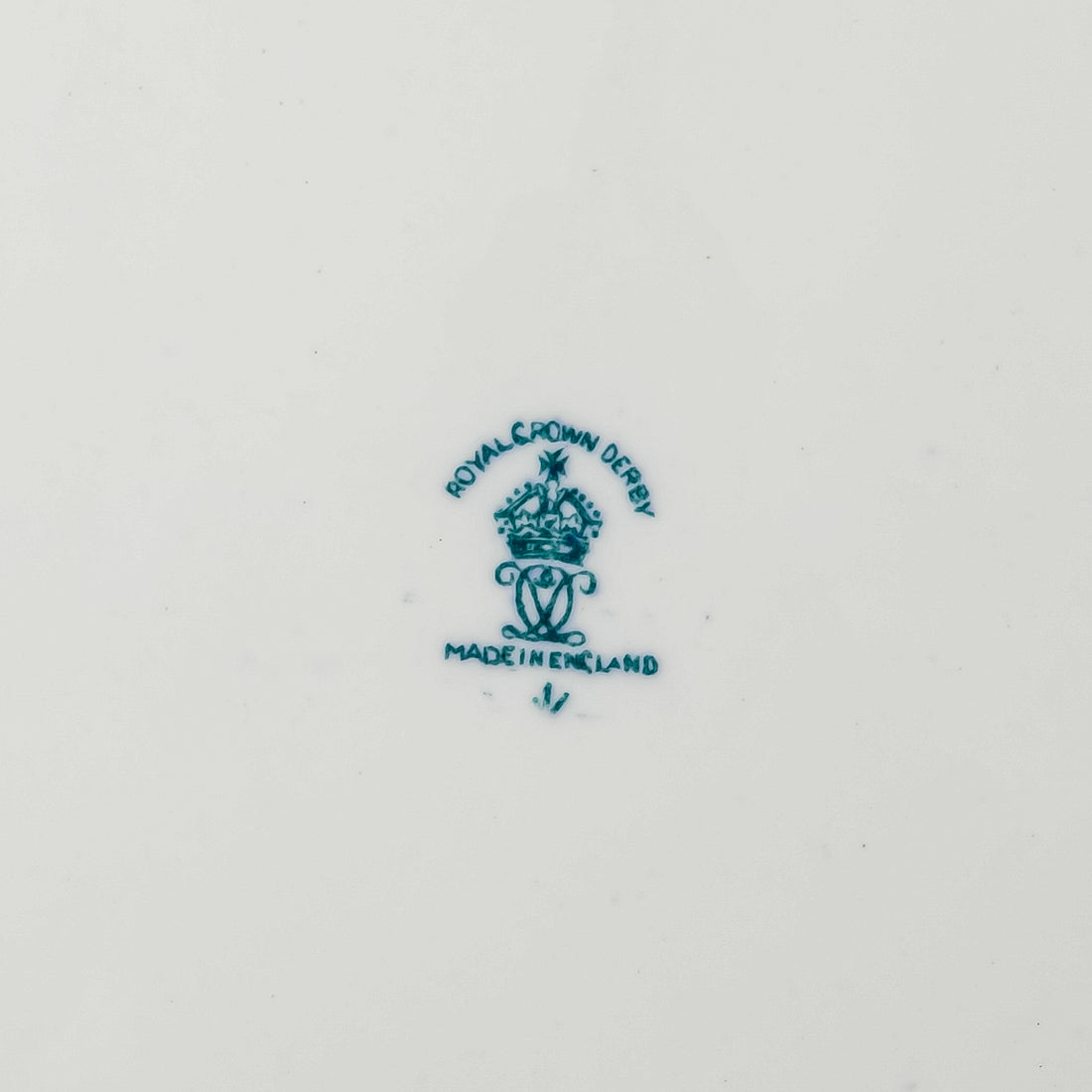 ROYAL CROWN DERBY Mikado Cake Plate