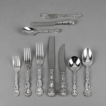 BIRKS Regency Plate Louis De France Silverplate Flatware 8 Place Settings + Extras