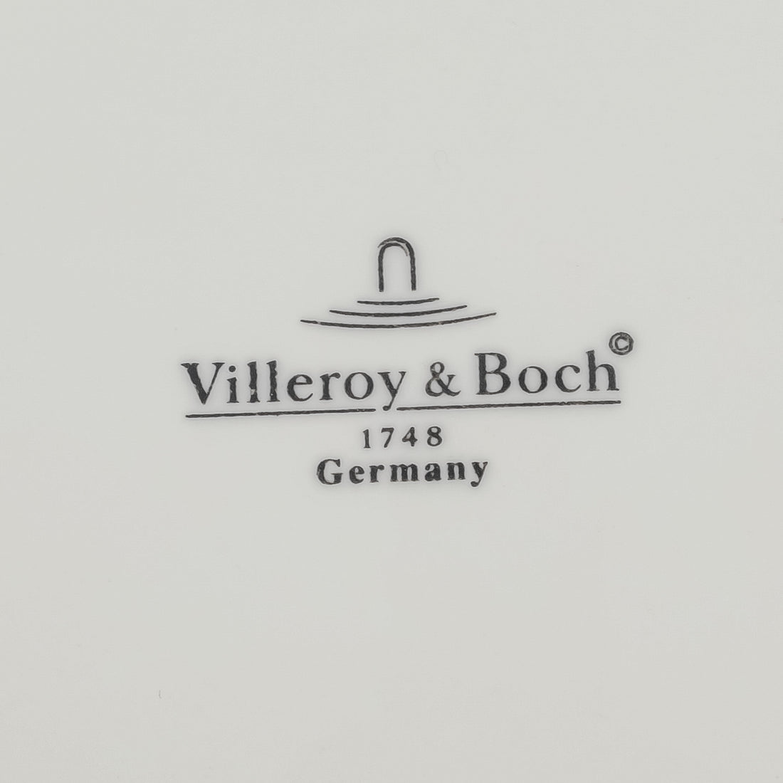 VILLEROY AND BOCH New Wave Caffe Square Serving Bowl