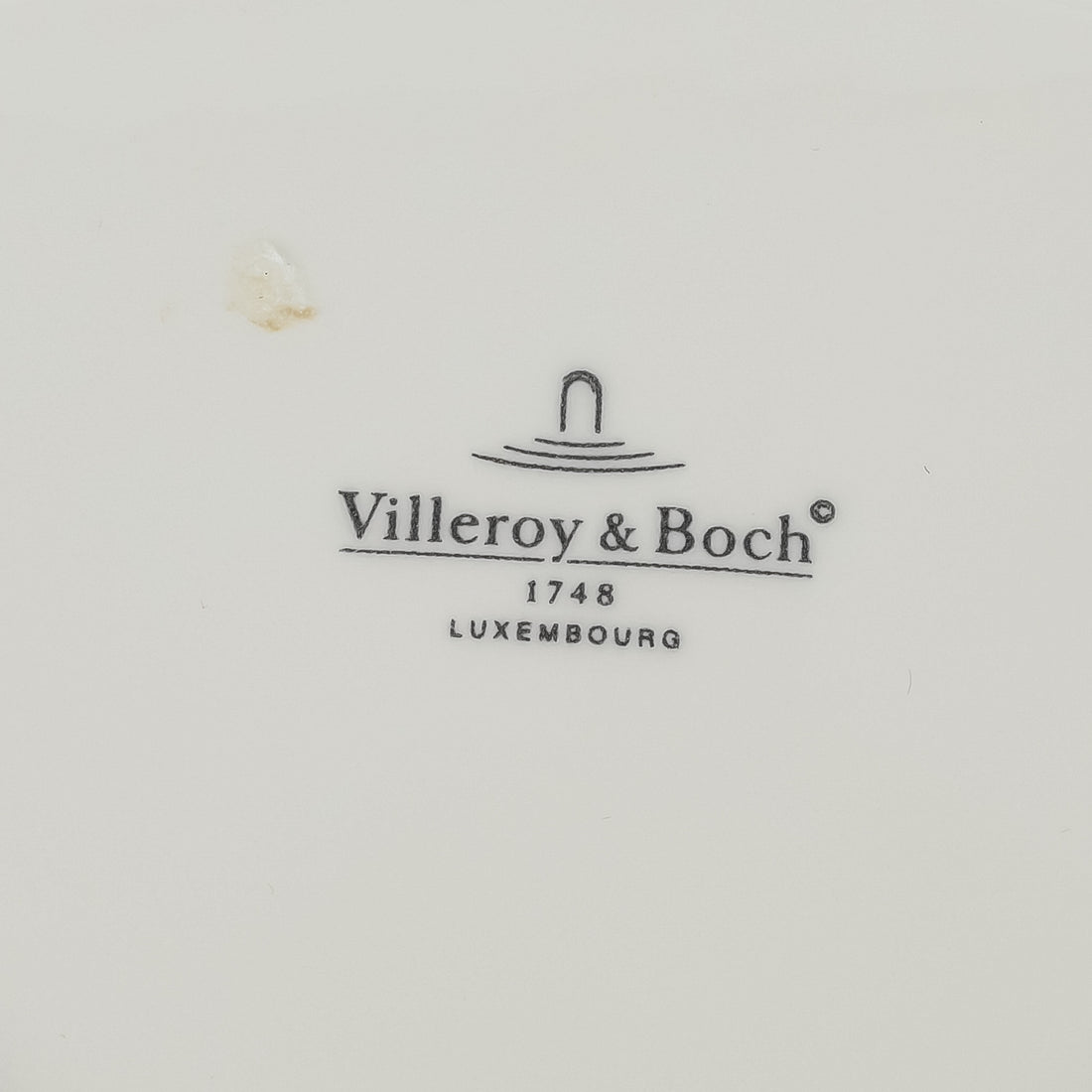 VILLEROY AND BOCH New Wave Caffe Triangle Salad Plates Set Of 8