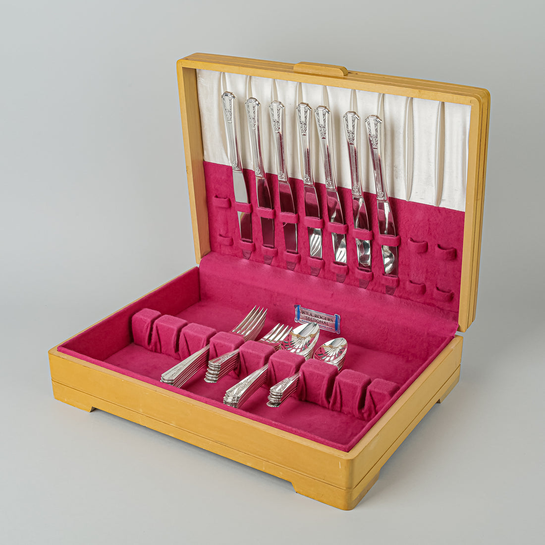 Wm A ROGERS Lido SP Flatware 8 PS Plus Extras