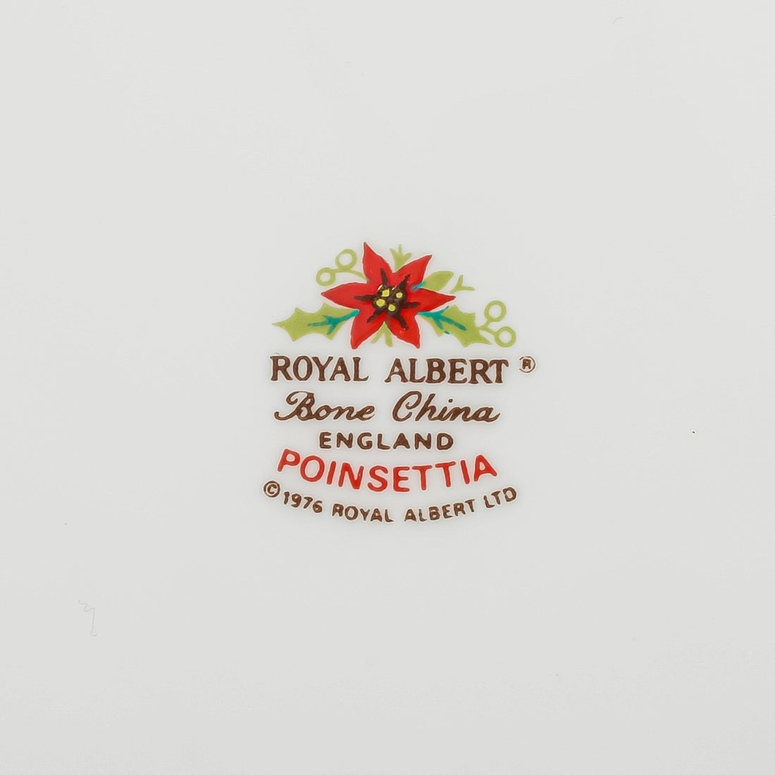 ROYAL ALBERT Poinsettia 8 Place Settings Plus Extras