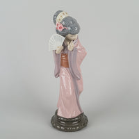 LLADRO Figurine Timid Japanese 4990