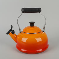 LE CREUSET Whistling Kettle Orange Flame