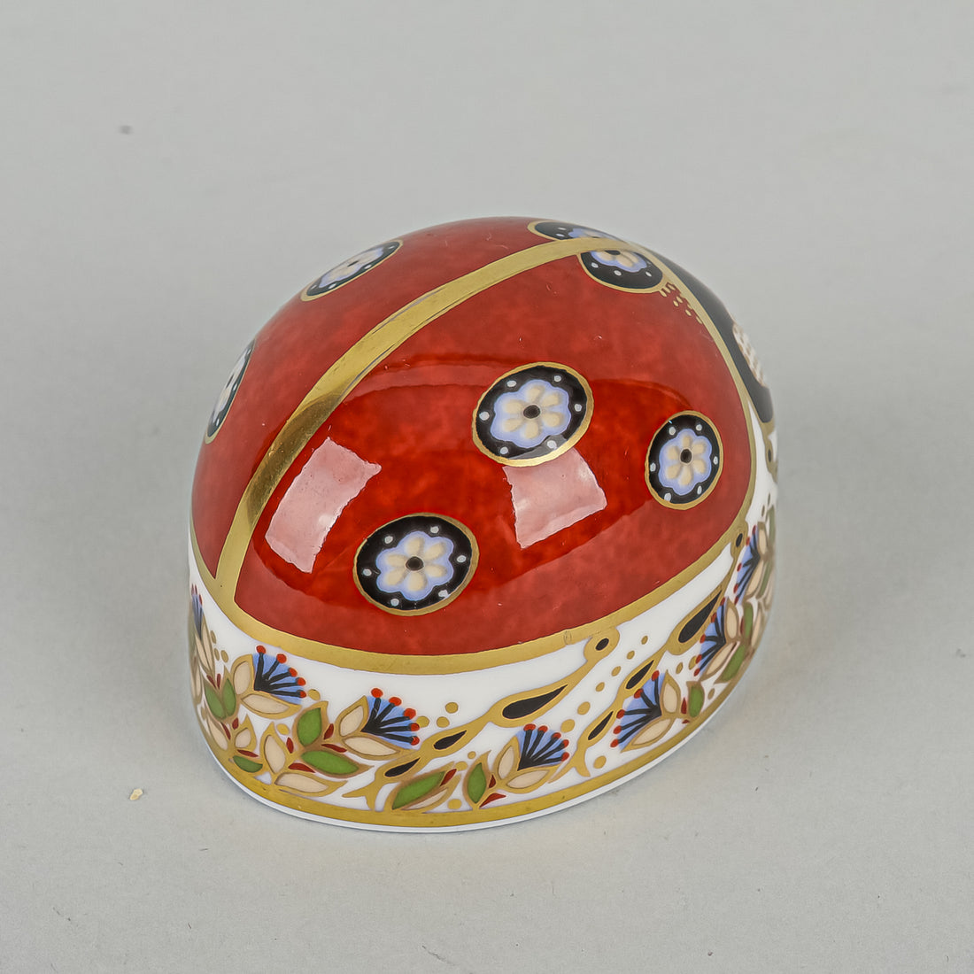 ROYAL CROWN DERBY Paperweight Ladybird